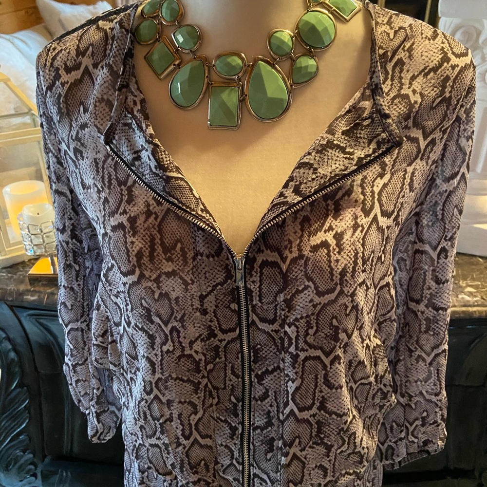 Matching Set - Picture 2 of 7